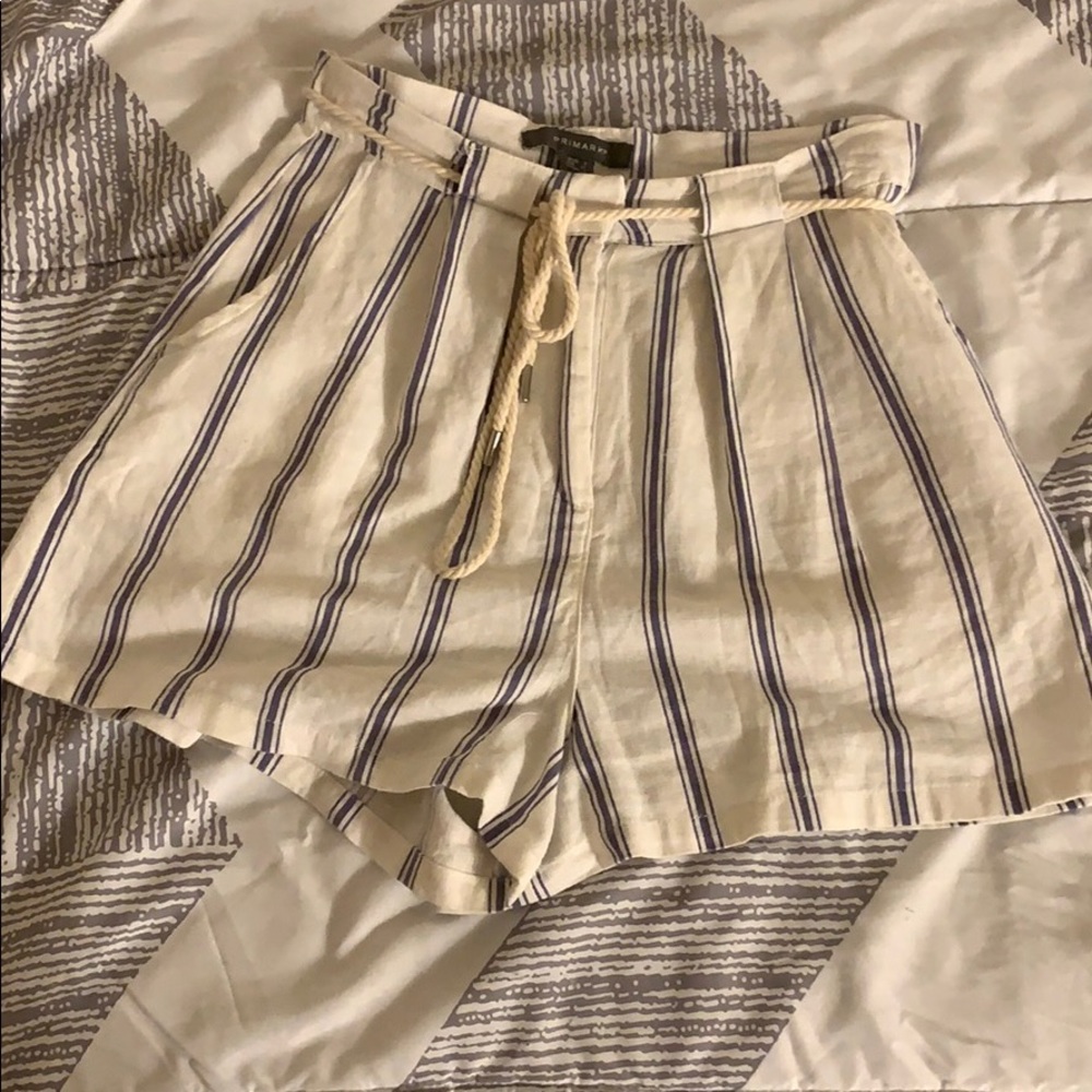 Cute stripped dress shorts
